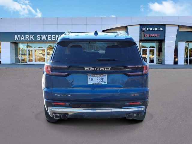 2024 GMC Acadia Denali
