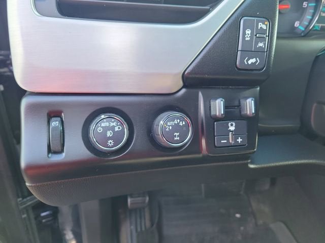 2017 GMC Yukon XL SLE