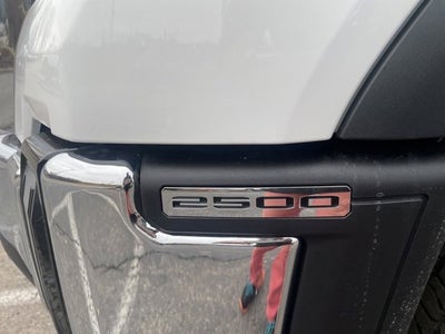 2025 GMC Sierra 2500 HD Pro