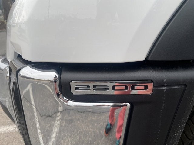 2025 GMC Sierra 2500 HD Pro