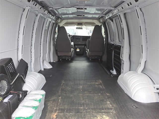 2025 GMC Savana Cargo 2500 Work Van