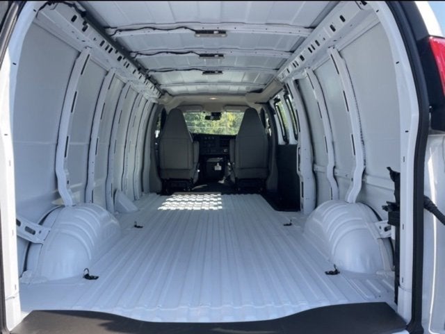 2025 GMC Savana Cargo 2500 Work Van