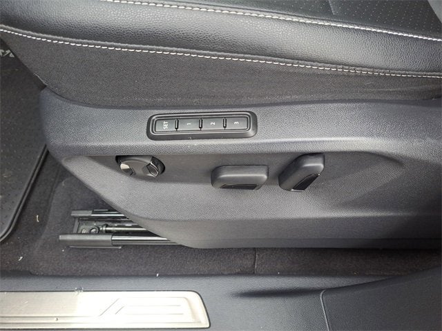 2023 Volkswagen Atlas 3.6L V6 SEL R-Line Black