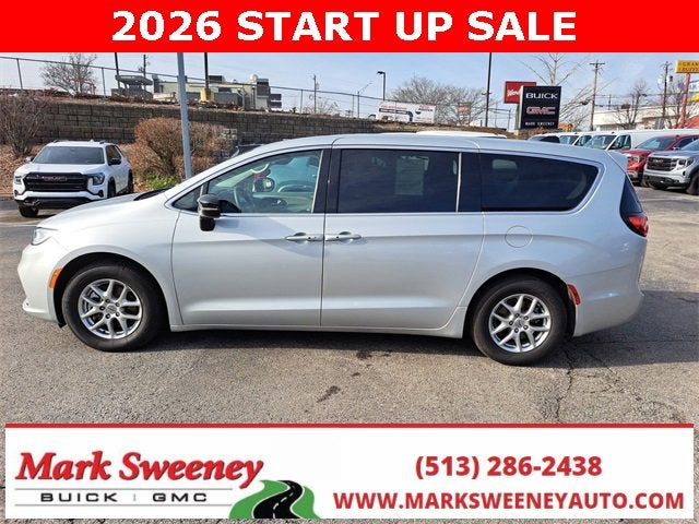 2024 Chrysler Pacifica Touring L