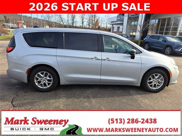 2024 Chrysler Pacifica Touring L