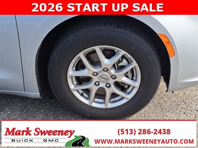 2024 Chrysler Pacifica Touring L