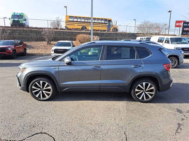 2024 Volkswagen Taos SE