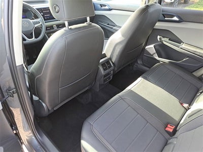 2024 Volkswagen Taos SE